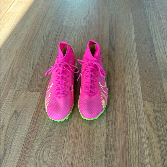 Nike Women's Pink and Green Athletic Shoes - Picture 1 of 4